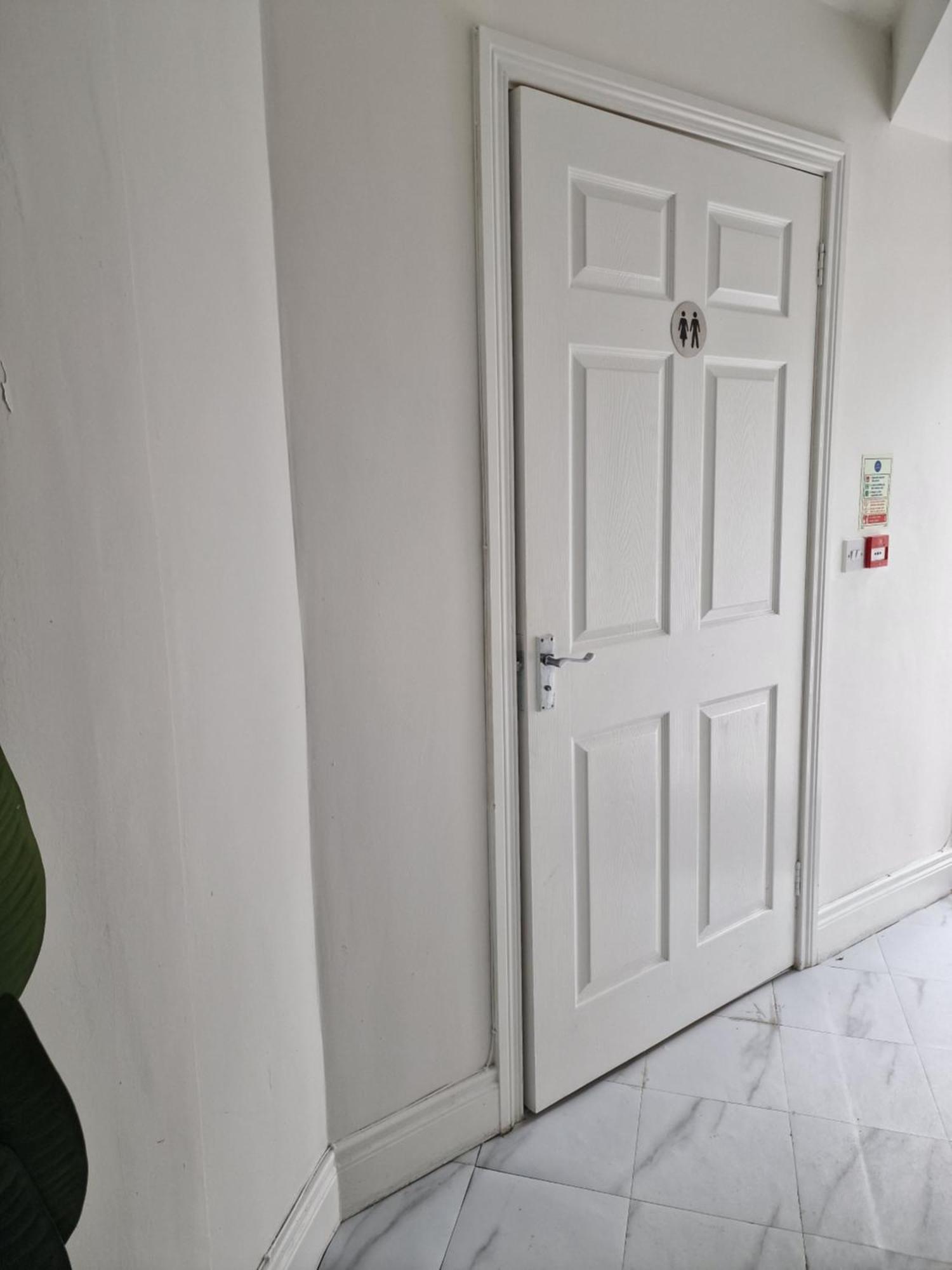 Hostel Aunty Katie'S House, Ni Tourist Board Certified & Located On The Main Oldpark Road To Belfast, With Free Continental Breakfast & Free Ultra Fast Sky Internet, Free Sky Sports & Free Sky Cinema, Self-Check In After 10Pm Gmt Exteriér fotografie